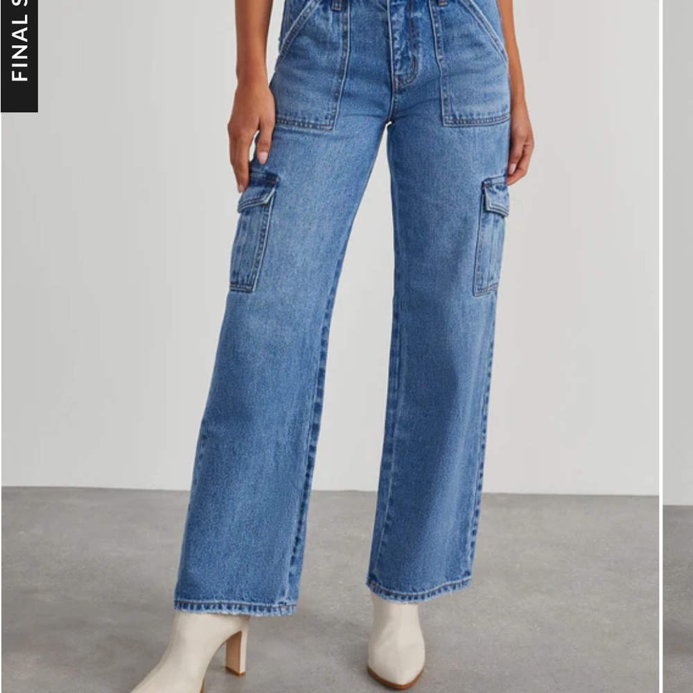 VICI Jeans size 27. They are to big and they were final Sale.